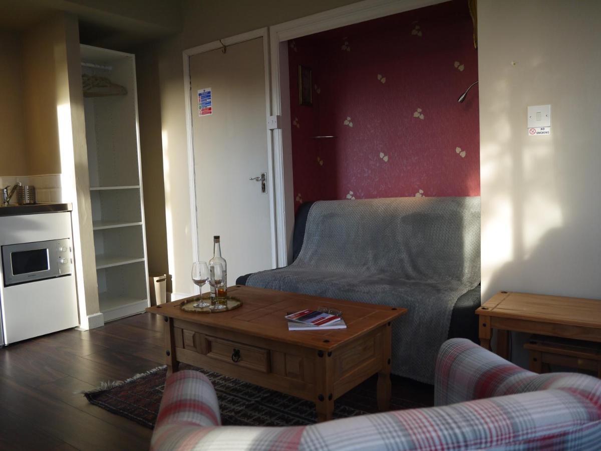 Rodeen Country House คาสเซิลทาวน์เบียร์ ภายนอก รูปภาพ